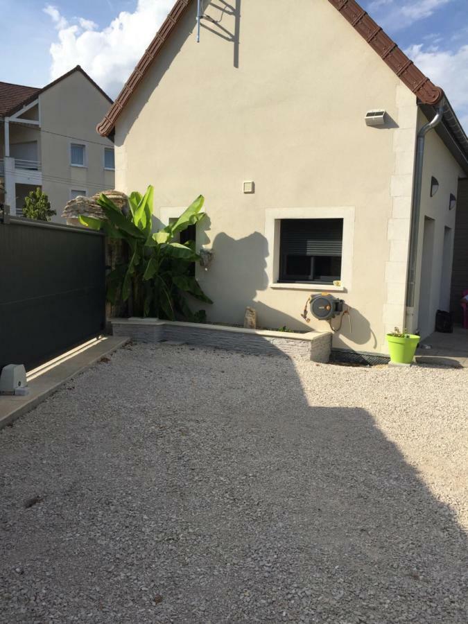 Le Jardin Des Arums Givry  Eksteriør billede